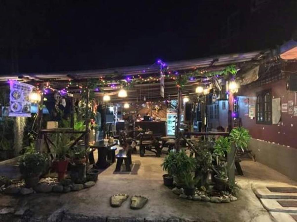 Sangjun Guesthouse Trat Exteriör bild