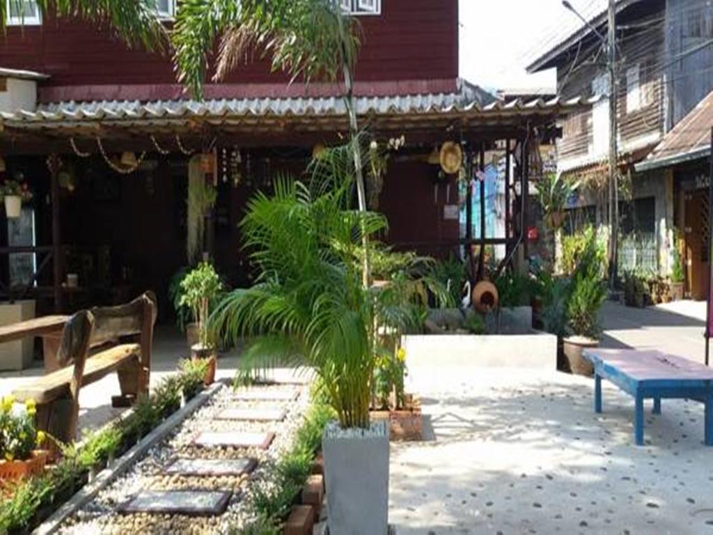 Sangjun Guesthouse Trat Exteriör bild