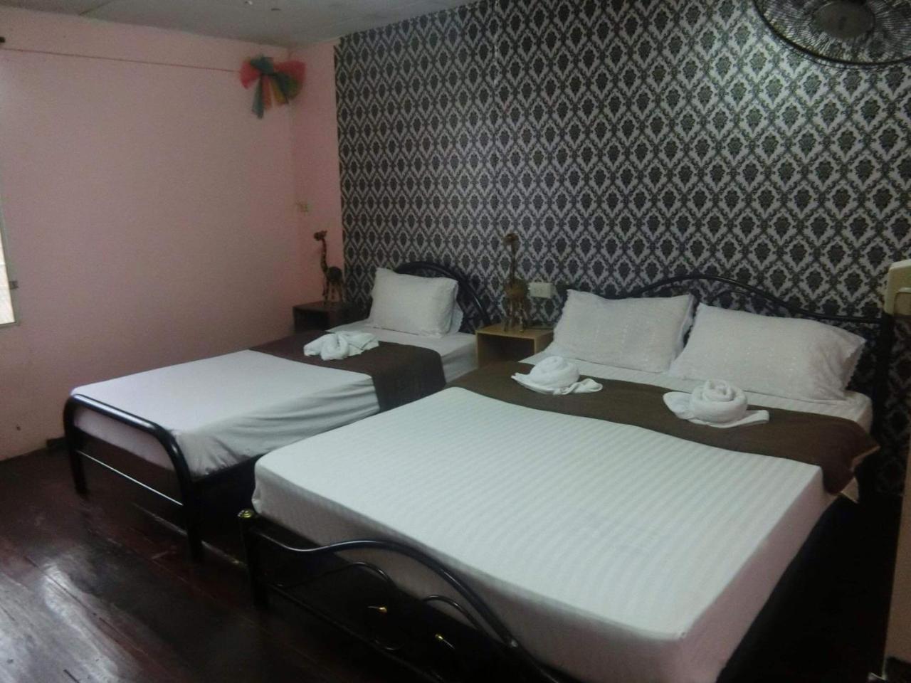 Sangjun Guesthouse Trat Exteriör bild