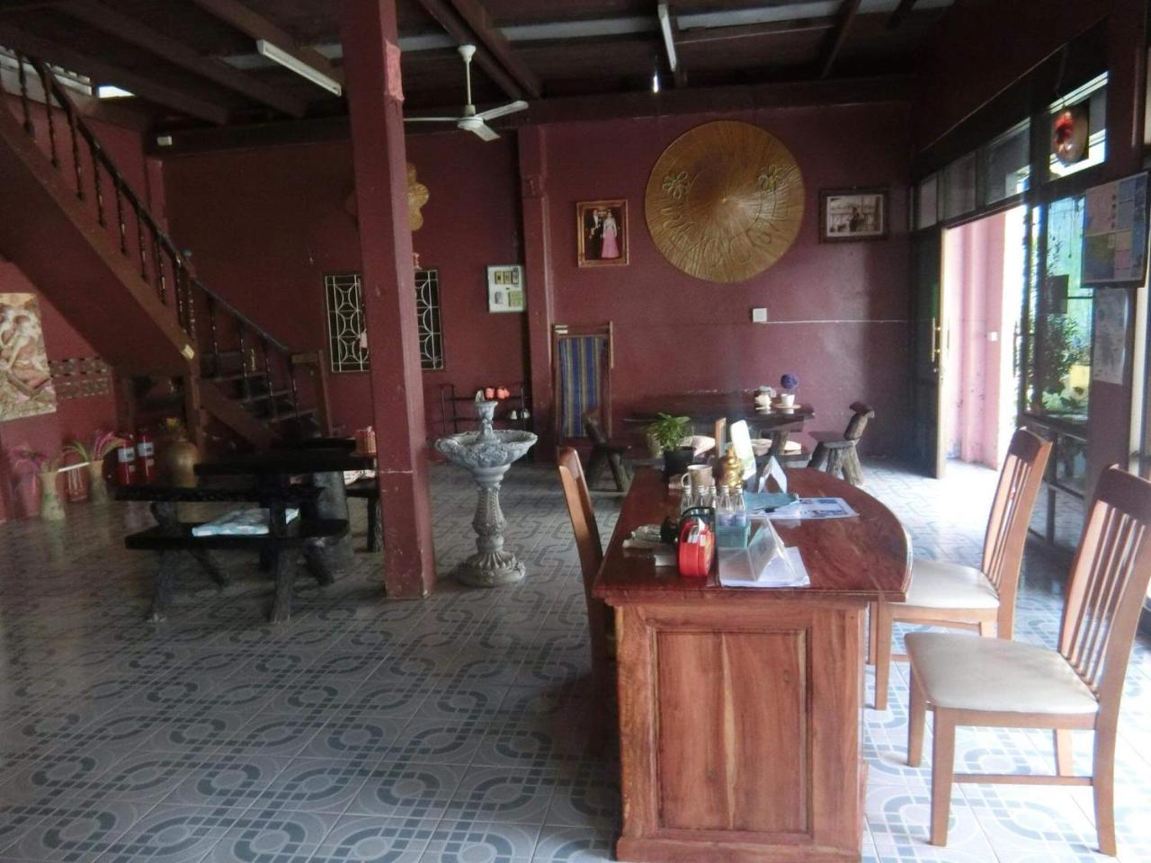 Sangjun Guesthouse Trat Exteriör bild