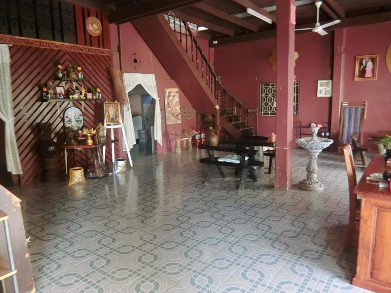Sangjun Guesthouse Trat Exteriör bild