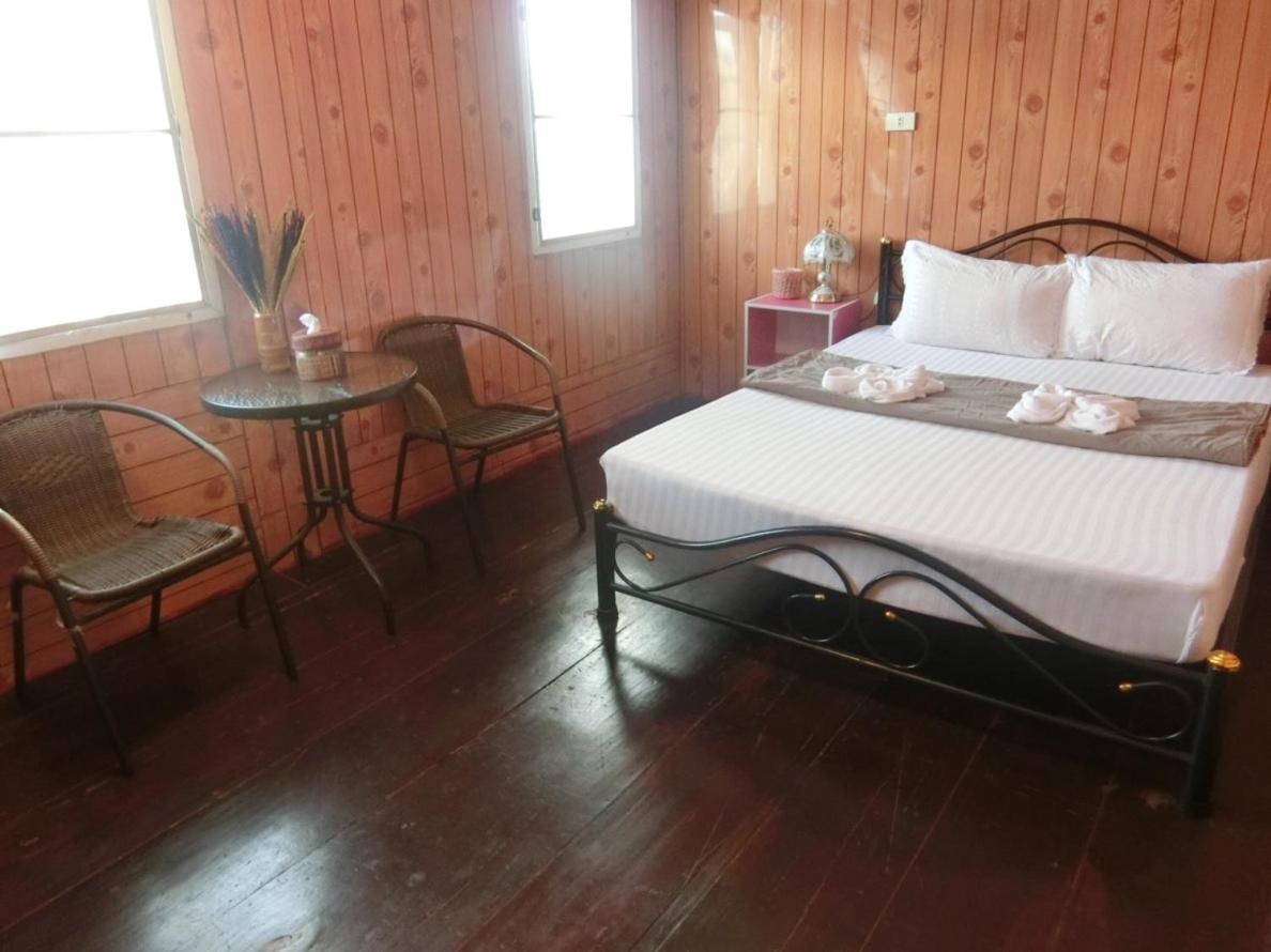 Sangjun Guesthouse Trat Exteriör bild